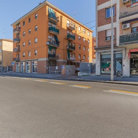San Donato Fiere Essential Apartment W/Parking ボローニャ エクステリア 写真